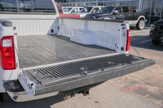 2001 Ford F-350 Super Duty Lariat CREW CAB LONG BED DRW 4X4 / LOW MILES | Austin, TX | Rocky Mountain Truck Stop Austin