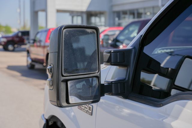 2001 Ford F-350 Super Duty Lariat CREW CAB LONG BED DRW 4X4 / LOW MILES | Austin, TX | Rocky Mountain Truck Stop Austin