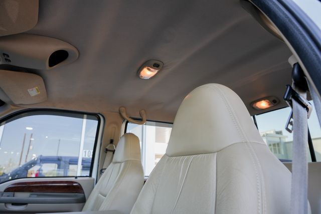 2001 Ford F-350 Super Duty Lariat CREW CAB LONG BED DRW 4X4 / LOW MILES | Austin, TX | Rocky Mountain Truck Stop Austin 2001 Ford F-350 Super Duty Lariat CREW CAB LONG BED DRW 4X4 / LOW MILES | Austin, TX | Rocky Mountain Truck Stop Austin