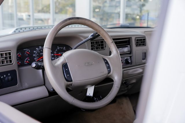 2001 Ford F-350 Super Duty Lariat CREW CAB LONG BED DRW 4X4 / LOW MILES | Austin, TX | Rocky Mountain Truck Stop Austin 2001 Ford F-350 Super Duty Lariat CREW CAB LONG BED DRW 4X4 / LOW MILES | Austin, TX | Rocky Mountain Truck Stop Austin