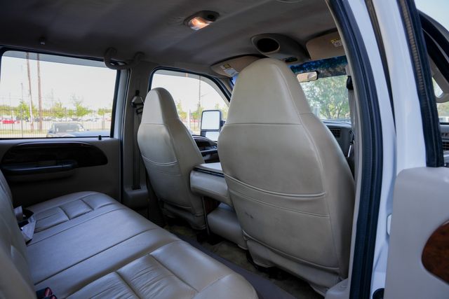 2001 Ford F-350 Super Duty Lariat CREW CAB LONG BED DRW 4X4 / LOW MILES | Austin, TX | Rocky Mountain Truck Stop Austin 2001 Ford F-350 Super Duty Lariat CREW CAB LONG BED DRW 4X4 / LOW MILES | Austin, TX | Rocky Mountain Truck Stop Austin