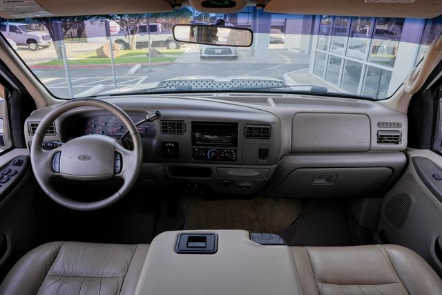 2001 Ford F-350 Super Duty Lariat CREW CAB LONG BED DRW 4X4 / LOW MILES | Austin, TX | Rocky Mountain Truck Stop Austin 2001 Ford F-350 Super Duty Lariat CREW CAB LONG BED DRW 4X4 / LOW MILES | Austin, TX | Rocky Mountain Truck Stop Austin