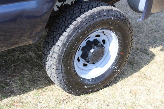 2001 Ford F-350 Super Duty Diesel 7.3L 4x4 XL | Roscoe, IL | Autoland Outlets 2001 Ford F-350 Super Duty Diesel 7.3L 4x4 XL | Roscoe, IL | Autoland Outlets