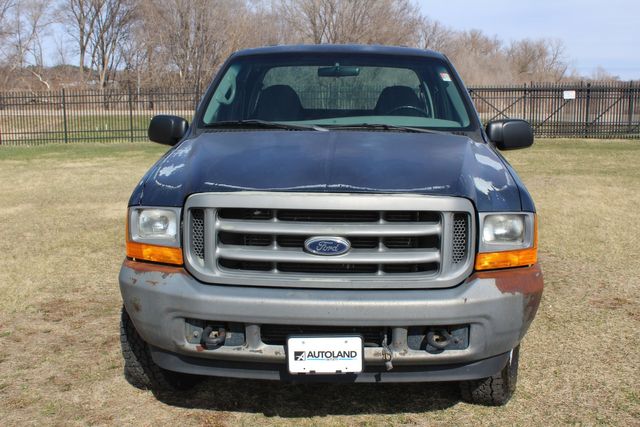 2001 Ford F-350 Super Duty Diesel 7.3L 4x4 XL | Roscoe, IL | Autoland Outlets 2001 Ford F-350 Super Duty Diesel 7.3L 4x4 XL | Roscoe, IL | Autoland Outlets