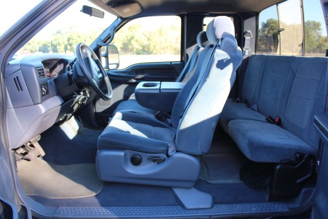 2001 Ford F-350 Super Duty Diesel Dually RWD XLT | Roscoe, IL | Autoland Outlets 2001 Ford F-350 Super Duty Diesel Dually RWD XLT | Roscoe, IL | Autoland Outlets