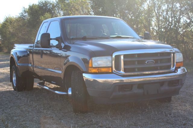 2001 Ford F-350 Super Duty Diesel Dually RWD XLT | Roscoe, IL | Autoland Outlets 2001 Ford F-350 Super Duty Diesel Dually RWD XLT | Roscoe, IL | Autoland Outlets