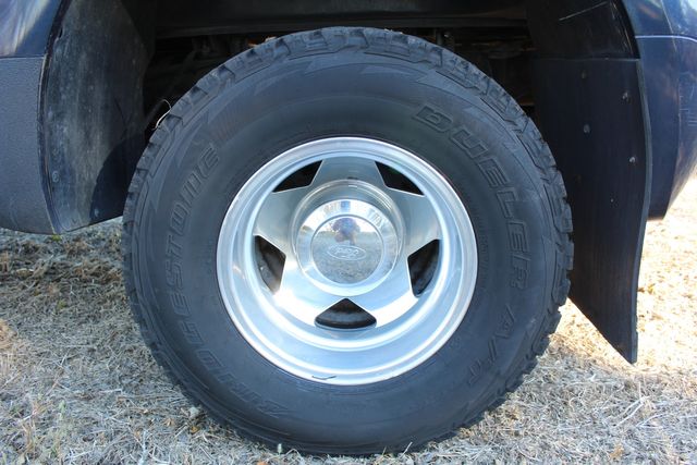 2001 Ford F-350 Super Duty Diesel Dually RWD XLT | Roscoe, IL | Autoland Outlets 2001 Ford F-350 Super Duty Diesel Dually RWD XLT | Roscoe, IL | Autoland Outlets