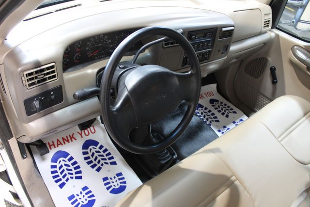 2001 Ford F-450 Super Duty XL | Roscoe, IL | Autoland Outlets 2001 Ford F-450 Super Duty XL | Roscoe, IL | Autoland Outlets