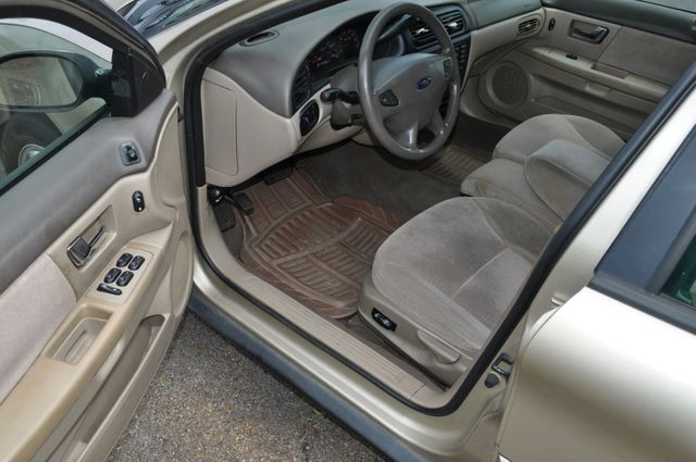2001 Ford Taurus SES | Louisville, MS | CARite Louisville MS 2001 Ford Taurus SES | Louisville, MS | CARite Louisville MS