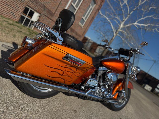 2001 Harley-Davidson Road King Base