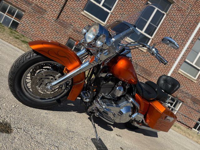 2001 Harley-Davidson Road King Base