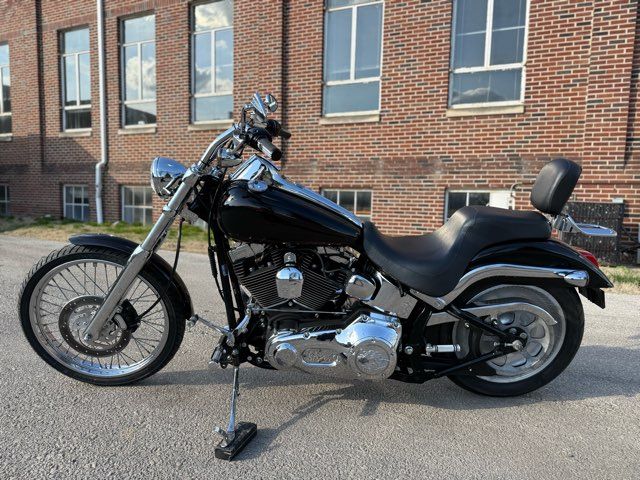 2001 Harley-Davidson Softail Deuce