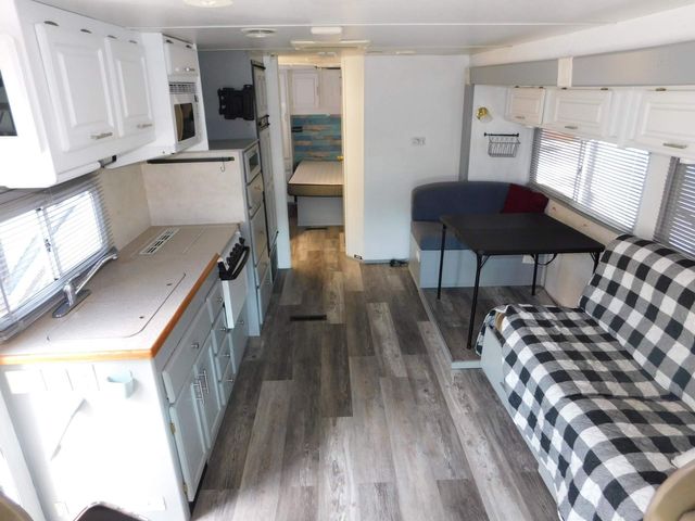 2001 Jayco Designer 3150J