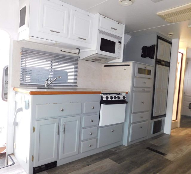 2001 Jayco Designer 3150J