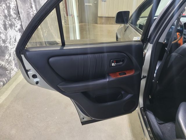 2001 Lexus RX 300 AWD | Dickinson, ND | Autorama Auto Sales and Rentals 2001 Lexus RX 300 AWD | Dickinson, ND | Autorama Auto Sales and Rentals