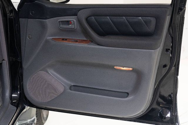 2001 Toyota Land Cruiser Base | Houston, TX | Houston Auto Credit 2001 Toyota Land Cruiser Base | Houston, TX | Houston Auto Credit