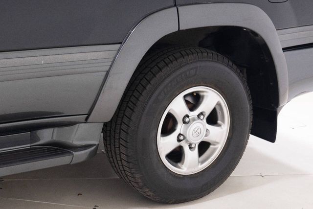 2001 Toyota Land Cruiser Base | Houston, TX | Houston Auto Credit 2001 Toyota Land Cruiser Base | Houston, TX | Houston Auto Credit