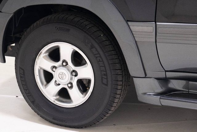 2001 Toyota Land Cruiser Base | Houston, TX | Houston Auto Credit 2001 Toyota Land Cruiser Base | Houston, TX | Houston Auto Credit