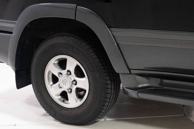 2001 Toyota Land Cruiser Base | Houston, TX | Houston Auto Credit 2001 Toyota Land Cruiser Base | Houston, TX | Houston Auto Credit