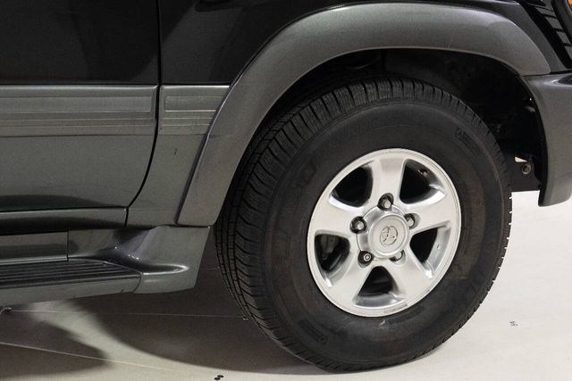 2001 Toyota Land Cruiser Base | Houston, TX | Houston Auto Credit 2001 Toyota Land Cruiser Base | Houston, TX | Houston Auto Credit