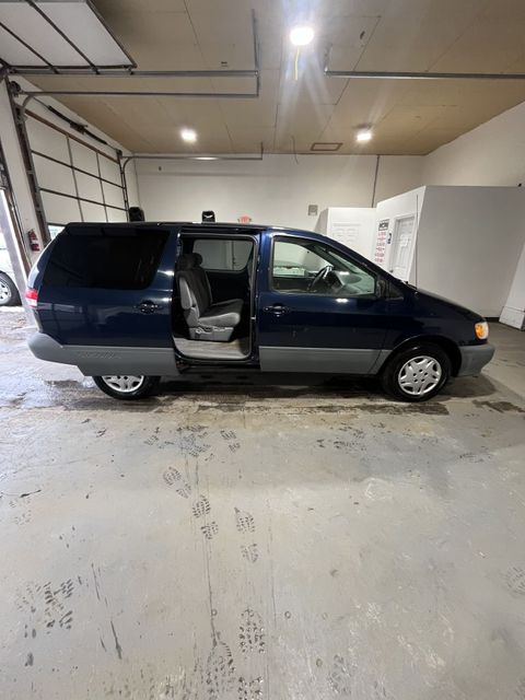 2001 Toyota Sienna CE | Annapolis, MD | Annapolis Public Auto Auction