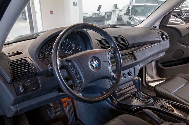 2002 BMW X5 3.0i