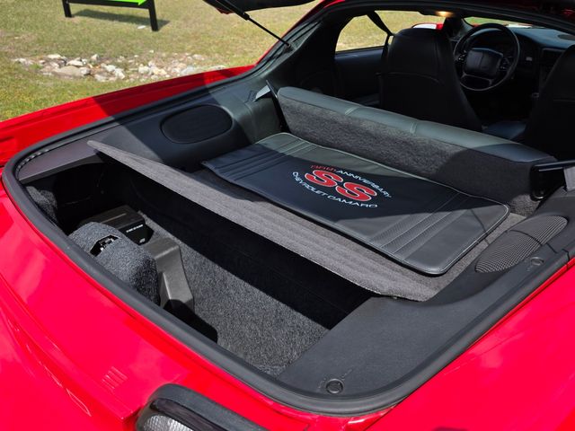 2002 Chevrolet Camaro SS 35th Anniversary 2002 Chevrolet Camaro SS 35th Anniversary