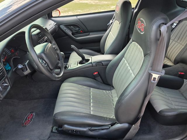 2002 Chevrolet Camaro SS 35th Anniversary 2002 Chevrolet Camaro SS 35th Anniversary