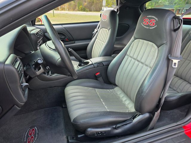 2002 Chevrolet Camaro SS 35th Anniversary 2002 Chevrolet Camaro SS 35th Anniversary