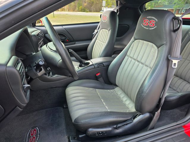 2002 Chevrolet Camaro SS 35th Anniversary 2002 Chevrolet Camaro SS 35th Anniversary