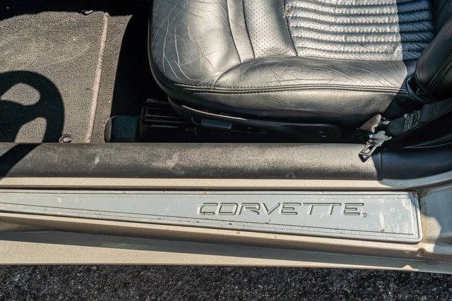 2002 Chevrolet Corvette Base | Austin, TX | Rocky Mountain Truck Stop Austin 2002 Chevrolet Corvette Base | Austin, TX | Rocky Mountain Truck Stop Austin