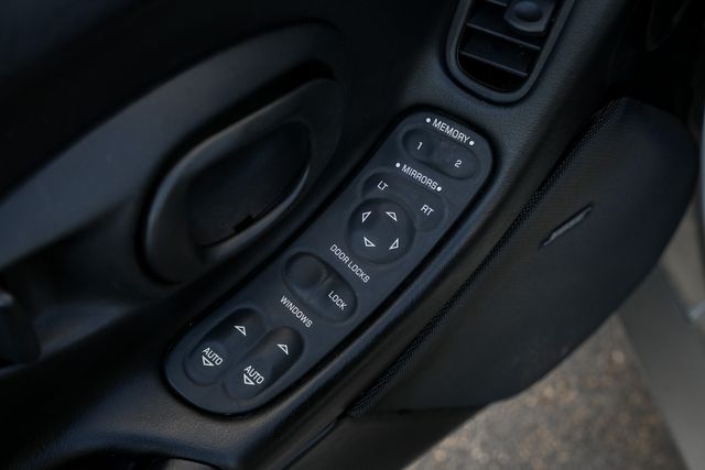 2002 Chevrolet Corvette CONVERTIBLE / REGULAR SERVICE / LOW MILES | Austin, TX | Rocky Mountain Truck Stop Austin 2002 Chevrolet Corvette CONVERTIBLE / REGULAR SERVICE / LOW MILES | Austin, TX | Rocky Mountain Truck Stop Austin