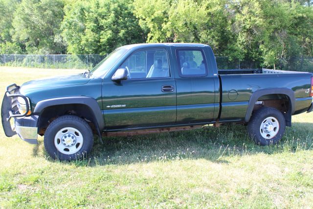 2002 Chevrolet Silverado 2500HD Manual Transmission | Roscoe, IL | Autoland Outlets 2002 Chevrolet Silverado 2500HD Manual Transmission | Roscoe, IL | Autoland Outlets
