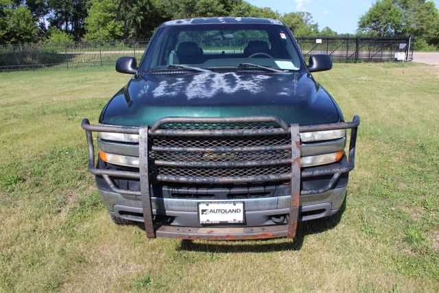 2002 Chevrolet Silverado 2500HD Manual Transmission | Roscoe, IL | Autoland Outlets 2002 Chevrolet Silverado 2500HD Manual Transmission | Roscoe, IL | Autoland Outlets