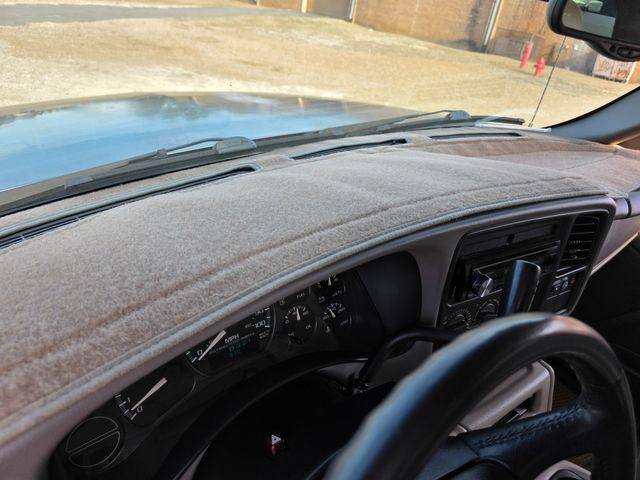 2002 Chevrolet Tahoe LT 2002 Chevrolet Tahoe LT