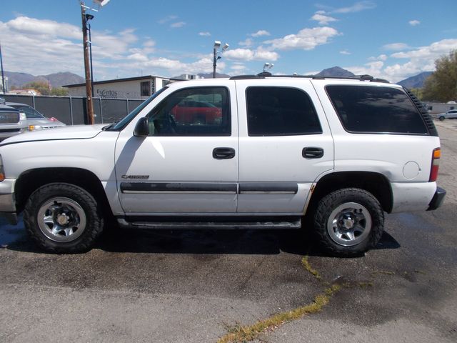 2002 Chevrolet Tahoe Base