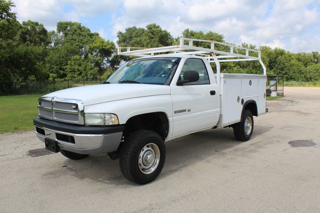 2002 Dodge Ram 2500 4x4 Utility | Roscoe, IL | Autoland Outlets 2002 Dodge Ram 2500 4x4 Utility | Roscoe, IL | Autoland Outlets