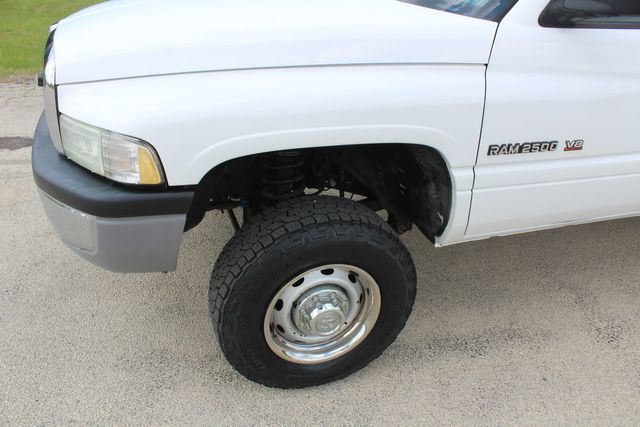 2002 Dodge Ram 2500 4x4 Utility | Roscoe, IL | Autoland Outlets 2002 Dodge Ram 2500 4x4 Utility | Roscoe, IL | Autoland Outlets