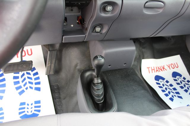 2002 Dodge Ram 2500 4x4 Utility | Roscoe, IL | Autoland Outlets 2002 Dodge Ram 2500 4x4 Utility | Roscoe, IL | Autoland Outlets