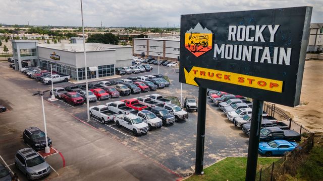 2002 Ford Excursion Limited 4X4 / 7.3L TURBO DIESEL W/ UPGRADES | Austin, TX | Rocky Mountain Truck Stop Austin