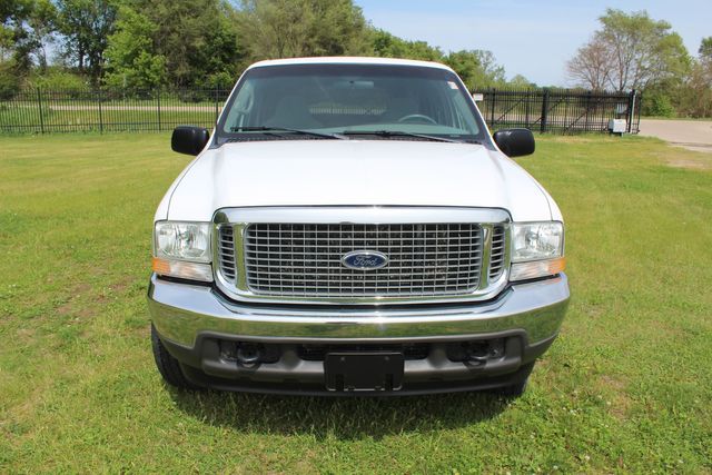 2002 Ford Excursion Diesel 4x4 XLT | Roscoe, IL | Autoland Outlets