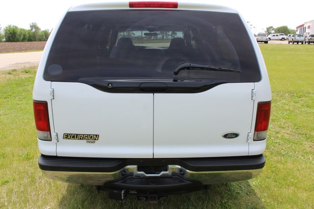 2002 Ford Excursion Diesel 4x4 XLT | Roscoe, IL | Autoland Outlets 2002 Ford Excursion Diesel 4x4 XLT | Roscoe, IL | Autoland Outlets