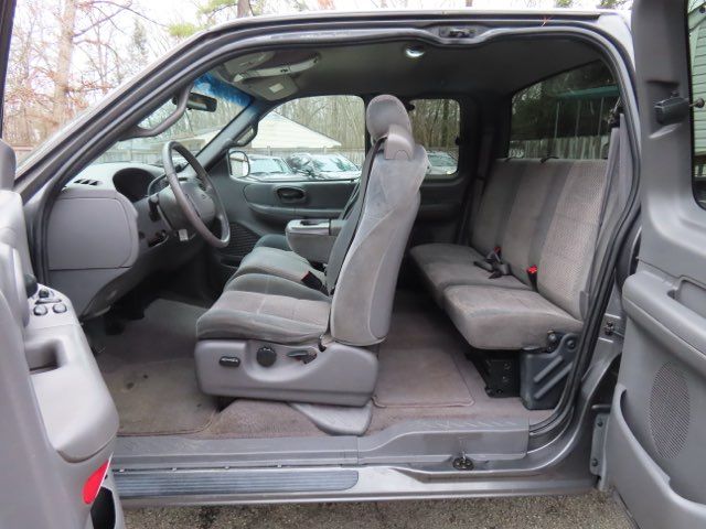 2002 Ford F-150 XLT SuperCab Short Bed 4WD