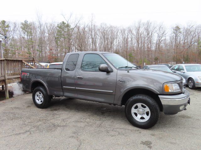 2002 Ford F-150 XLT SuperCab Short Bed 4WD