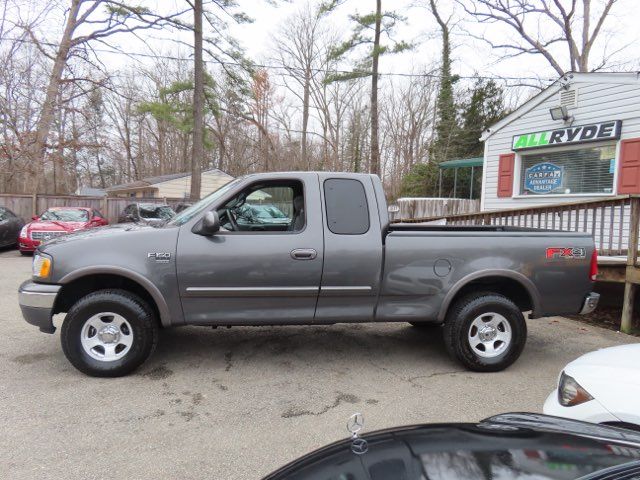2002 Ford F-150 XLT SuperCab Short Bed 4WD