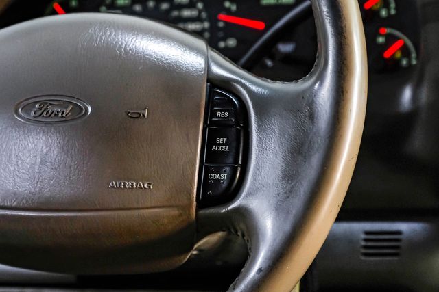 2002 Ford F-350 XL  XLT  LARIAT | Dallas, TX | East Dallas Diesel