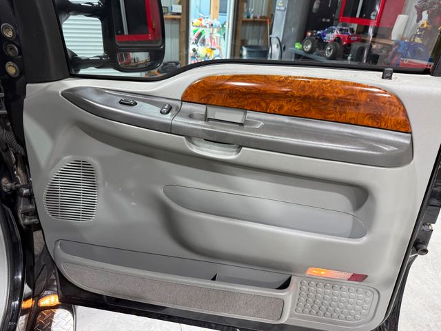 2002 Ford F-350 Super Duty Lariat LE | Jupiter, FL | Florida Toys &amp; Trucks LLC