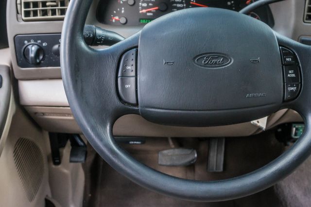 2002 Ford F-350 Super Duty XLT 2002 Ford F-350 Super Duty XLT