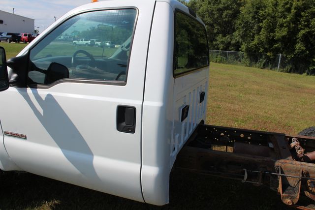 2002 Ford F-550 Super Duty XL Cab & Chassis | Roscoe, IL | Autoland Outlets 2002 Ford F-550 Super Duty XL Cab & Chassis | Roscoe, IL | Autoland Outlets