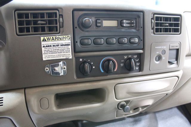 2002 Ford F-550 Super Duty XL | Roscoe, IL | Autoland Outlets 2002 Ford F-550 Super Duty XL | Roscoe, IL | Autoland Outlets